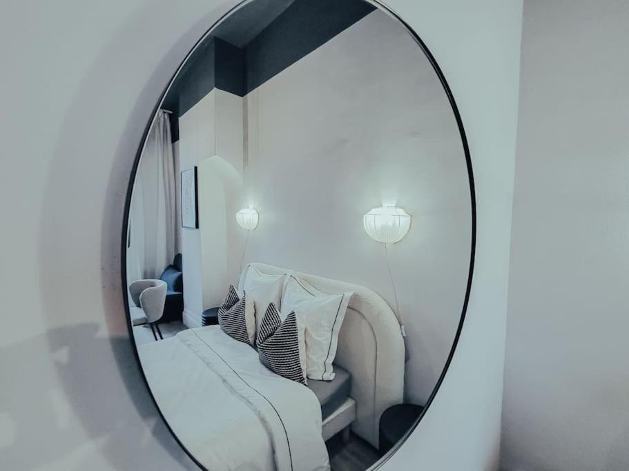 Opium Apartment