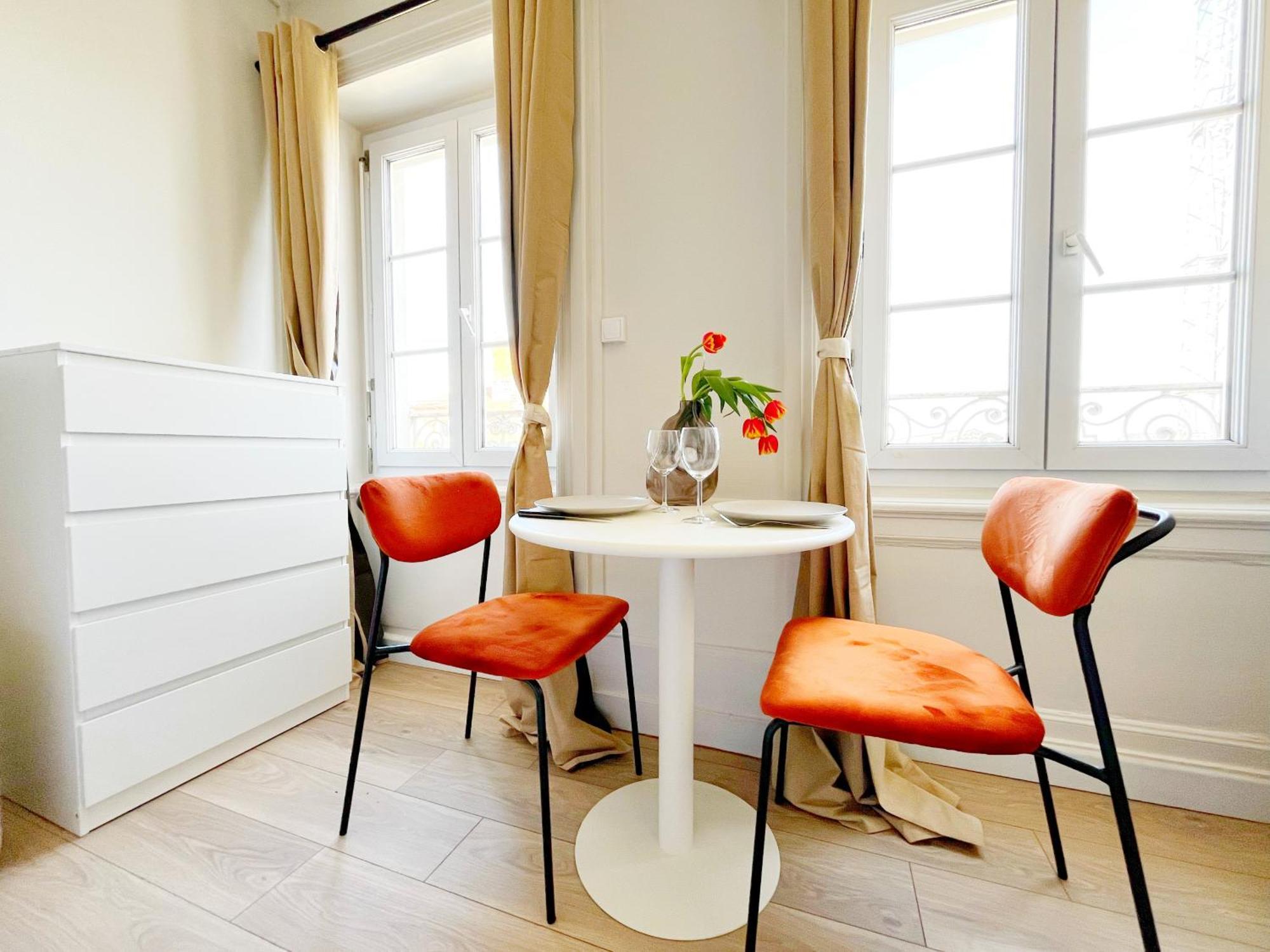 Apartment Opium